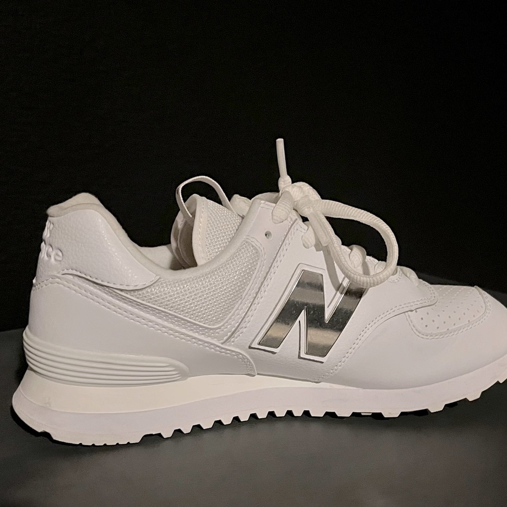 White leather New Balance Sneakers
